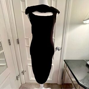 ALICE + OLIVIA Black Bodycon Stretch Dress With Side Rouching - Size Small